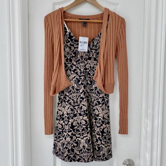 Forever 21 - Damask Beige & Black Skater Dress - Picture 2 of 8